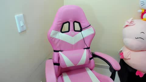 Snapshot of couple_megan_and_jhon2 chatting on 09-12-25, 09:59 couple_megan_and_jhon2 online show from 09-12-25, 09:59