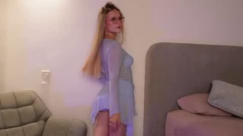 Snapshot of couple_of_your_dreams_ chatting on 07-12-26, 03:08 Kay online show from 07-12-26, 03:08