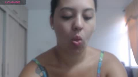  ALEJANDRO Y EMILY  online show from 12-02-25, 12:32