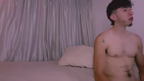 Snapshot of couple_sexxo chatting on 07-12-26, 04:03 Couple sexxo online show from 07-12-26, 04:03