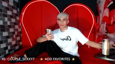 MIA LIZ AND SAM online show from 01-01-25, 08:26