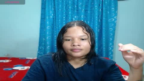 SOPHIE Y CAMILO online show from 04-16-26, 02:23