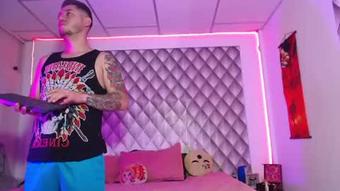 Couplelatin online show from 06-16-26, 04:26