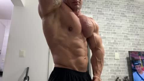 couplemuscle40 online show from 03-24-26, 04:12