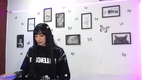 Juli and Liam online show from 02-24-25, 07:55