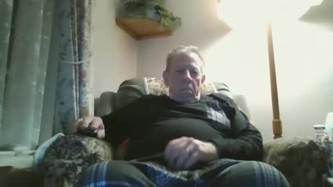 courieral1 online show from 10-18-25, 05:32