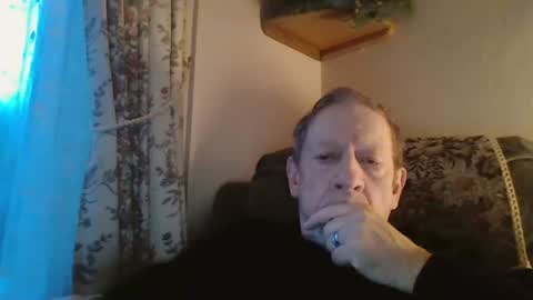 Snapshot of courieral1 chatting on 01-19-26, 07:56 courieral1 online show from 01-19-26, 07:56