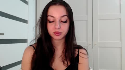 Courtney online show from 02-25-26, 08:02