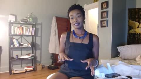 Snapshot of courtneyfmty chatting on 10-11-25, 07:45 Courtney online show from 10-11-25, 07:45