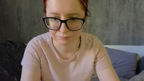 Snapshot of coy_girl_ chatting on 05-14-26, 11:39 My name is Emma - HELP COLLECT TOKENS FOR THE OPERATION FOR MY DAUGHTER online show from 05-14-26, 11:39