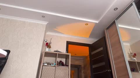 Snapshot of coyness_geneva chatting on 11-11-25, 11:10 Geneva online show from 11-11-25, 11:10