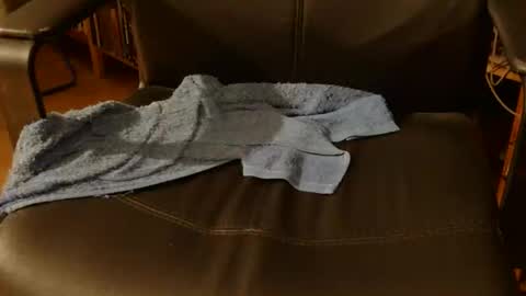 Snapshot of coyote017 chatting on 05-17-26, 04:58 coyote017 online show from 05-17-26, 04:58