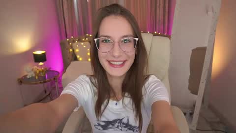 Snapshot of cozymell chatting on 06-05-26, 01:17 cozymell online show from 06-05-26, 01:17