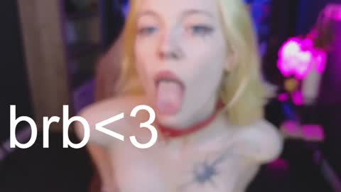 Snapshot of crackling_tati chatting on 12-11-24, 11:43 Tati online show from 12-11-24, 11:43