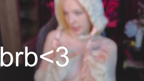 Snapshot of crackling_tati chatting on 12-15-24, 12:07 Tati online show from 12-15-24, 12:07