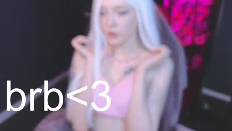 Snapshot of crackling_tati chatting on 01-24-25, 02:07 Tati online show from 01-24-25, 02:07