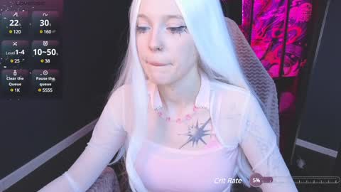 Snapshot of crackling_tati chatting on 01-24-25, 05:10 Tati online show from 01-24-25, 05:10