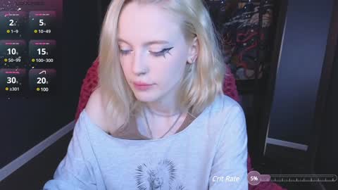 Snapshot of crackling_tati chatting on 02-08-25, 11:55 Tati online show from 02-08-25, 11:55