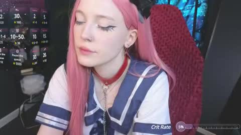 Snapshot of crackling_tati chatting on 02-22-25, 12:05 Tati online show from 02-22-25, 12:05