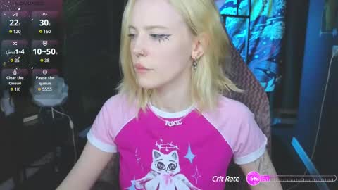 Snapshot of crackling_tati chatting on 03-02-25, 08:50 Tati online show from 03-02-25, 08:50