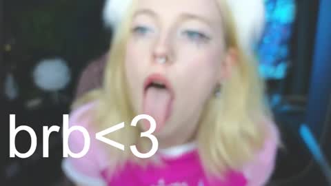 Snapshot of crackling_tati chatting on 03-03-25, 02:58 Tati online show from 03-03-25, 02:58