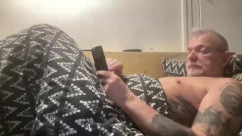 crapaud75018paris online show from 02-27-26, 09:15