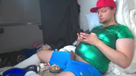 Snapshot of cravingboy chatting on 02-23-25, 06:45 robin online show from 02-23-25, 06:45