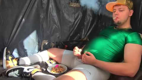 Snapshot of cravingboy chatting on 10-04-25, 01:20 robin online show from 10-04-25, 01:20