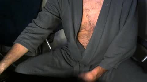 Snapshot of crazy4vegas chatting on 12-30-24, 09:16 crazy4vegas online show from 12-30-24, 09:16