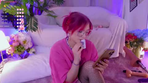 Snapshot of crazy__wine chatting on 02-18-25, 05:53 Sonya online show from 02-18-25, 05:53