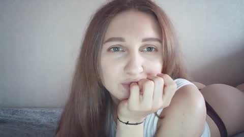 crazy_kisses_ online show from 05-21-26, 05:47