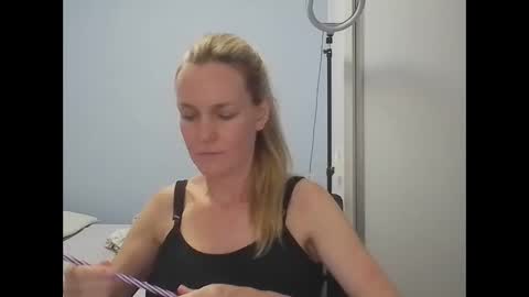 Anny online show from 01-09-26, 12:24