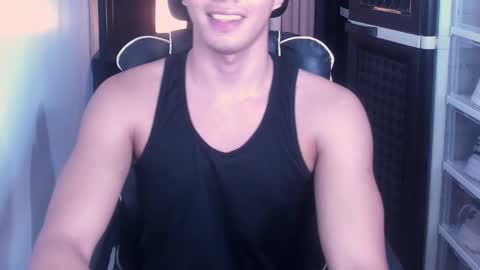 Snapshot of crazyasiancum chatting on 11-19-25, 03:06 Zion online show from 11-19-25, 03:06