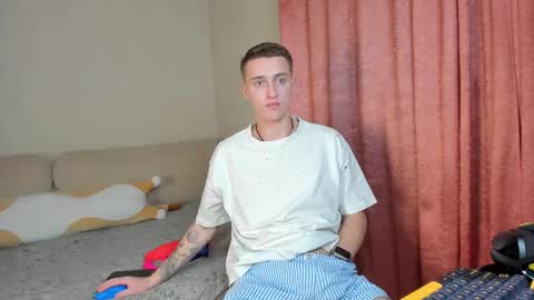 Alex online show from 11-02-25, 06:21