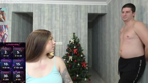 Snapshot of crazycouple1993 chatting on 12-17-24, 12:00 Kerry Ronny. More customized contentFREE following online show from 12-17-24, 12:00