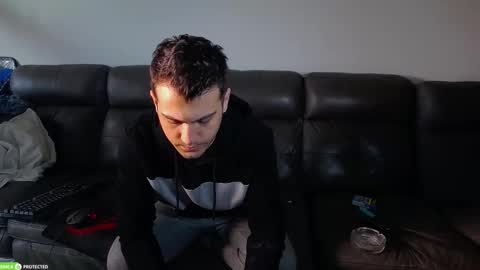 Snapshot of crazydom1 chatting on 10-06-25, 11:07 Crazy online show from 10-06-25, 11:07