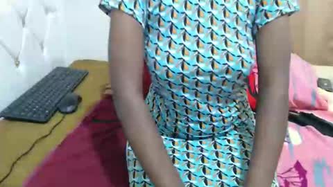 Snapshot of crazyebonie chatting on 09-23-25, 11:08 Ebonie online show from 09-23-25, 11:08