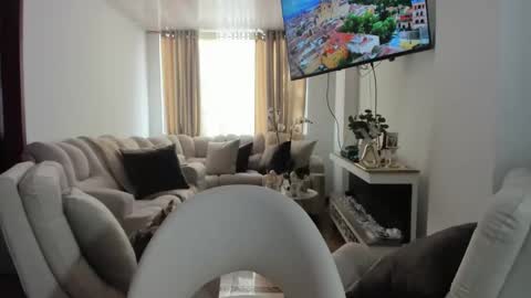 LAURA online show from 11-13-25, 05:34