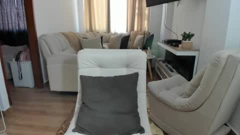 LAURA online show from 02-11-26, 12:32