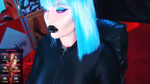 Roxy online show from 06-19-26, 02:54