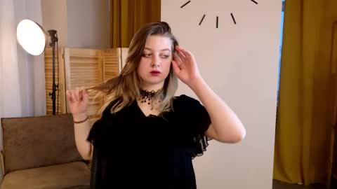 Snapshot of crazysound chatting on 01-15-26, 07:02 Alice online show from 01-15-26, 07:02