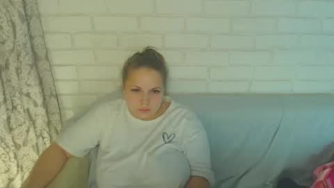 Crazyy Girl  online show from 02-07-25, 06:34
