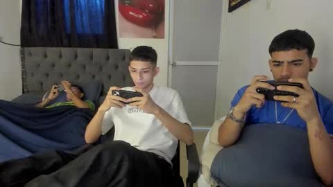 crazzy_master1 online show from 04-07-26, 09:37