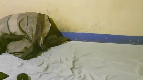 Snapshot of crazzyfucck chatting on 10-06-25, 11:07 Samuel online show from 10-06-25, 11:07