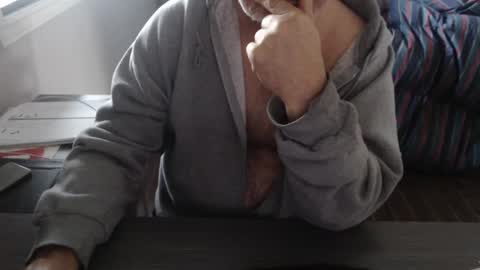 Creamormilk online show from 09-26-25, 12:53