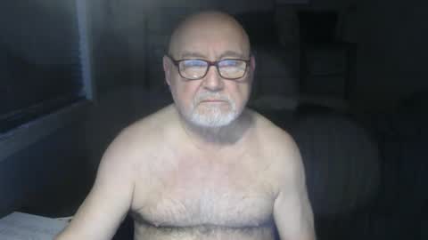 Creamormilk online show from 01-09-26, 09:45