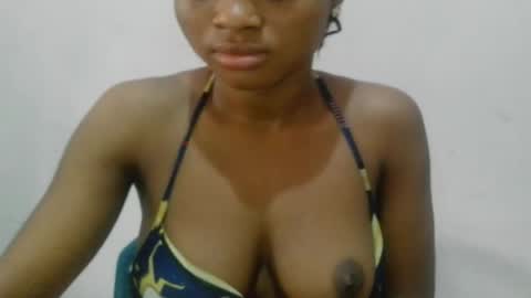 Snapshot of creamy_babyx chatting on 05-18-26, 09:59 Creamy babyx online show from 05-18-26, 09:59