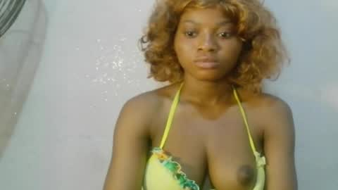 Snapshot of creamy_babyx chatting on 05-19-26, 11:22 Creamy babyx online show from 05-19-26, 11:22