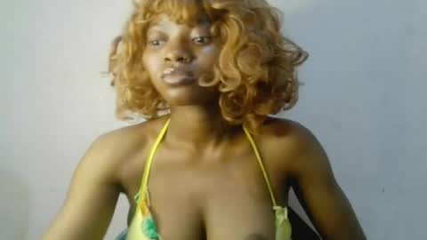 Snapshot of creamy_babyx chatting on 06-21-26, 04:31 Creamy babyx online show from 06-21-26, 04:31