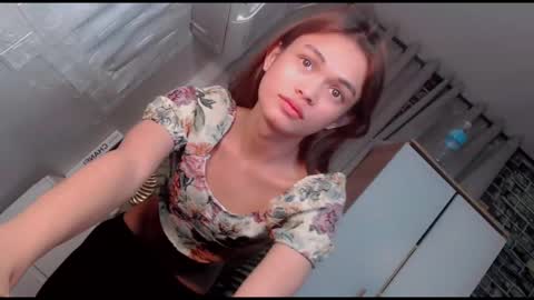 Snapshot of creamy_delilah chatting on 10-24-25, 10:00 Delilah online show from 10-24-25, 10:00